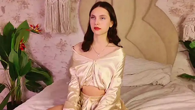 GIGI DAV online show from 28, 2, 2025