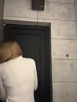 Snapshot of Sweet_Pussy2024 chatting on 11, 2, 2025 Sweet Pussy2024 online show from 11, 2, 2025