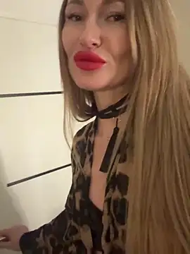 Snapshot of Sweet_Pussy2024 chatting on 23, 2, 2025 Sweet Pussy2024 online show from 23, 2, 2025