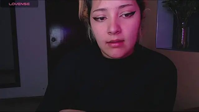 Hinako0Satorii  online show from 13, 3, 2025