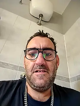 Snapshot of Hardasanut chatting on 11, 10, 2025 Hardasanut online show from 11, 10, 2025