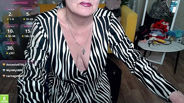 SexyGrandma  online show from 18, 2, 2026
