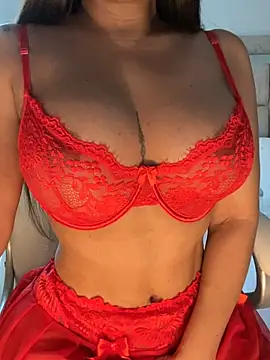 Snapshot of sofiaxox chatting on 14, 4, 2026 sofiaxox online show from 14, 4, 2026