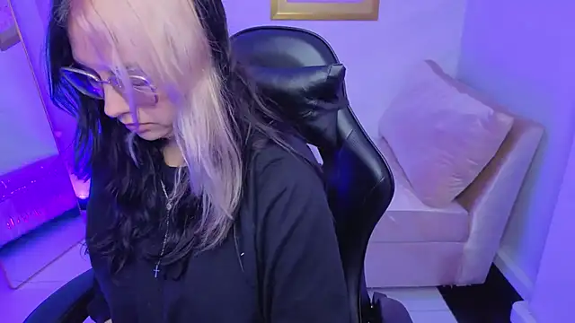 Snapshot of Hela_v chatting on 16, 1, 2026 Hela v online show from 16, 1, 2026