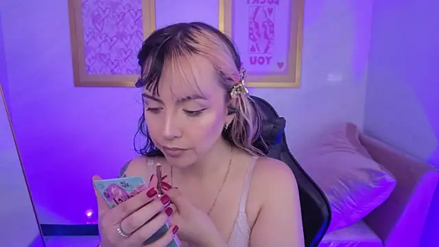 Snapshot of Hela_v chatting on 5, 2, 2026 Hela v online show from 5, 2, 2026