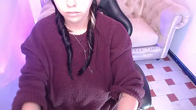 Snapshot of Hela_v chatting on 6, 3, 2026 Hela v online show from 6, 3, 2026