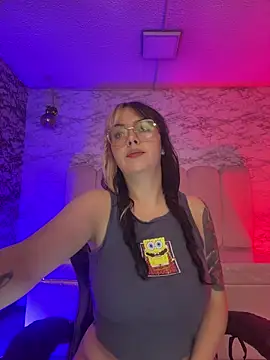 Snapshot of Hela_v chatting on 18, 3, 2026 Hela v online show from 18, 3, 2026