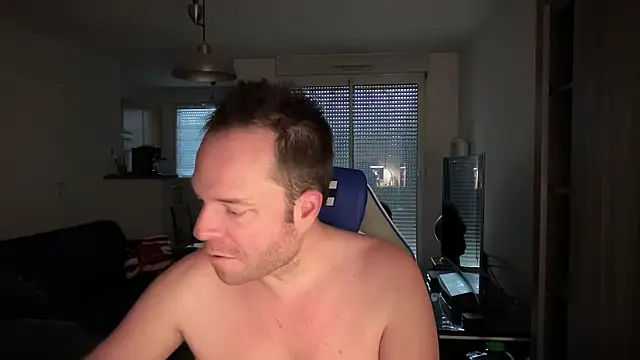 Snapshot of Funnyjul31 chatting on 13, 2, 2025 Funnyjul31 online show from 13, 2, 2025