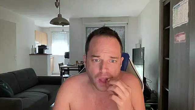 Snapshot of Funnyjul31 chatting on 12, 3, 2025 Funnyjul31 online show from 12, 3, 2025