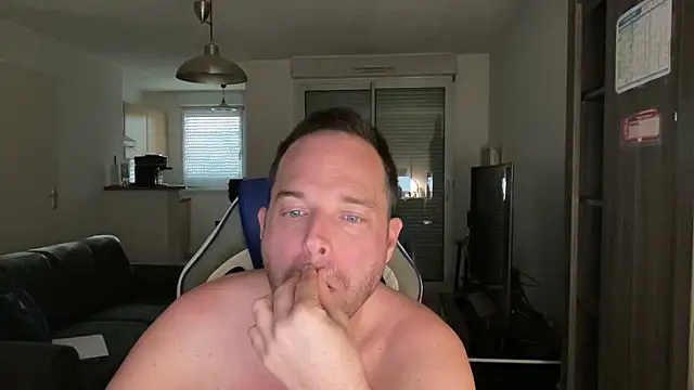 Snapshot of Funnyjul31 chatting on 14, 3, 2025 Funnyjul31 online show from 14, 3, 2025