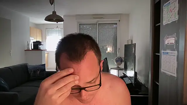 Snapshot of Funnyjul31 chatting on 25, 10, 2025 Funnyjul31 online show from 25, 10, 2025