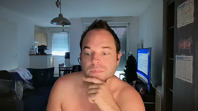 Snapshot of Funnyjul31 chatting on 25, 11, 2025 Funnyjul31 online show from 25, 11, 2025