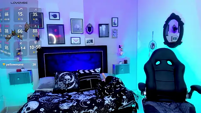 IsisRaichuu  online show from 22, 9, 2025