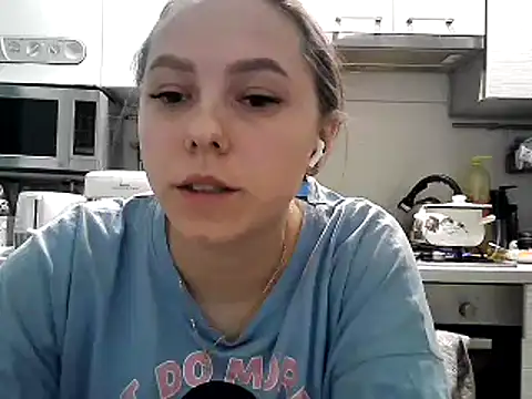 Misssweet s online show from 15, 2, 2025