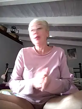 divinaerotica online show from 29, 3, 2026