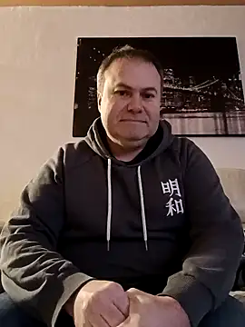 Snapshot of Pourleplasirs chatting on 9, 2, 2025 Pourleplasirs online show from 9, 2, 2025