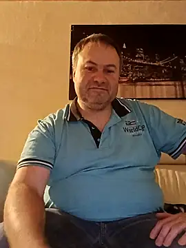 Snapshot of Pourleplasirs chatting on 19, 2, 2025 Pourleplasirs online show from 19, 2, 2025