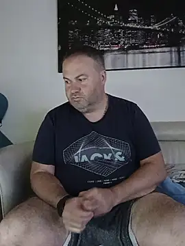 Snapshot of Pourleplasirs chatting on 25, 5, 2026 Pourleplasirs online show from 25, 5, 2026