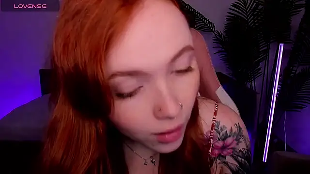 Maya Light online show from 13, 9, 2025