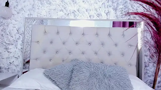 Ariana greenblat online show from 29, 9, 2025