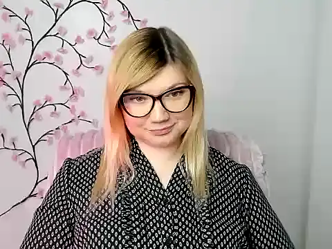 Lola moree online show from 15, 12, 2025