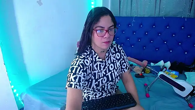 Snapshot of hornny_cougar chatting on 9, 9, 2025 hornny cougar online show from 9, 9, 2025