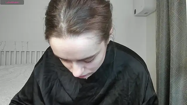 Snapshot of Hustle_Babyy chatting on 15, 9, 2025 Hustle Babyy online show from 15, 9, 2025