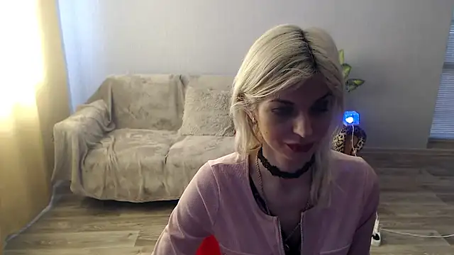 SexyBeatriice online show from 5, 4, 2026