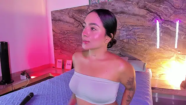 Estefy gomez09 online show from 29, 4, 2026