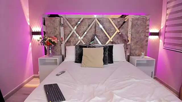 AliDiaz  online show from 8, 2, 2025