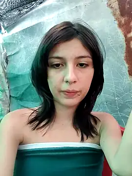 Maiden-Hot online show from 17, 2, 2025