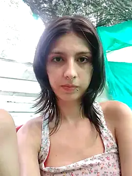 Maiden-Hot online show from 28, 2, 2025