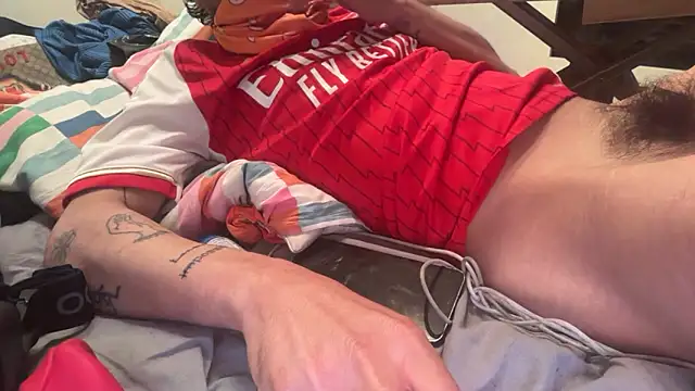 Lucasss1712 online show from 18, 4, 2026