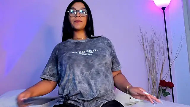 aleya bliss online show from 17, 2, 2025