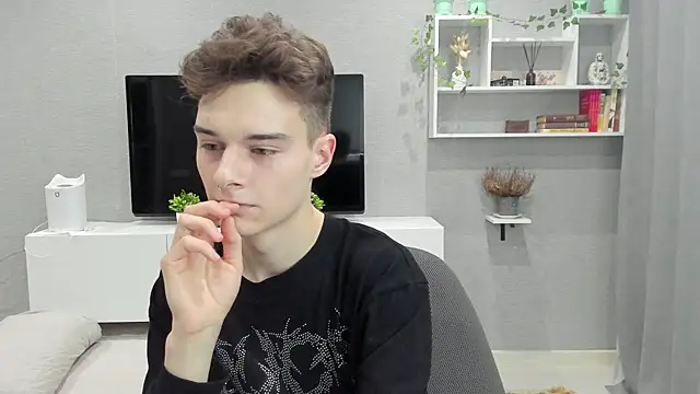 avegothy- online show from 30, 1, 2025