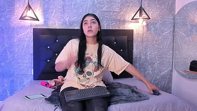 emberhodson online show from 23, 9, 2025