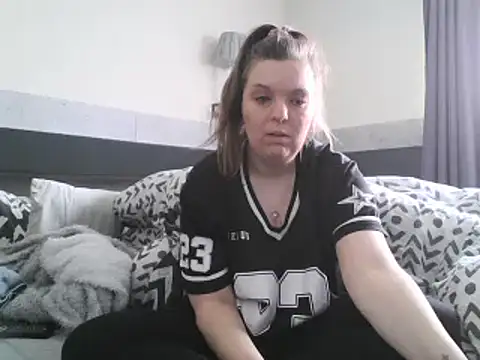 Snapshot of Demi_WelshX chatting on 13, 3, 2025 Demi WelshX online show from 13, 3, 2025