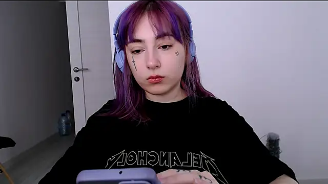 purplewitch online show from 4, 3, 2026