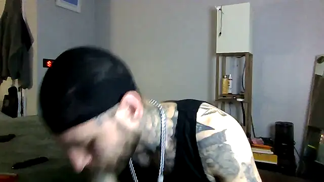 Snapshot of cruz815 chatting on 21, 5, 2026 cruz815 online show from 21, 5, 2026