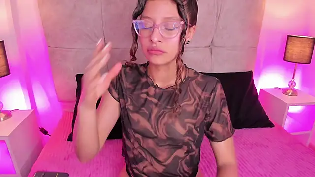 mac-sara online show from 22, 2, 2025