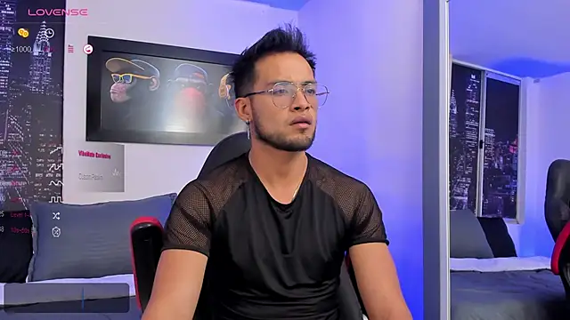 Max Conor1 online show from 2, 2, 2025