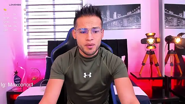 Max Conor1 online show from 19, 3, 2025