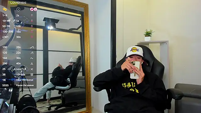 marcuscollins1  online show from 13, 11, 2025