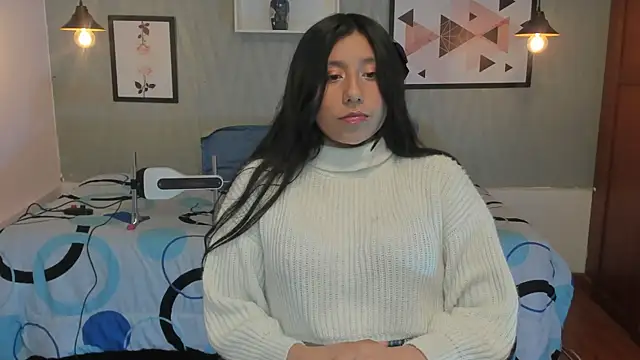 Nohemi louse online show from 17, 3, 2025