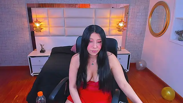 Nohemi louse online show from 10, 4, 2026