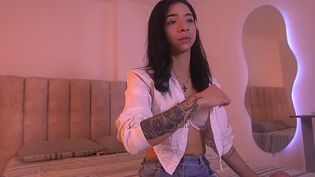 Snapshot of sara_lopee1 chatting on 17, 1, 2026 sara lopee1 online show from 17, 1, 2026