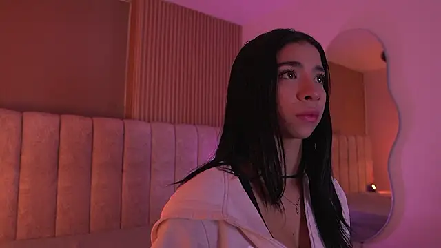 Snapshot of sara_lopee1 chatting on 18, 2, 2026 sara lopee1 online show from 18, 2, 2026