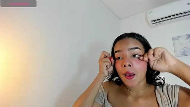 Snapshot of Roxy_Stonee chatting on 14, 2, 2026 Roxy Stonee online show from 14, 2, 2026