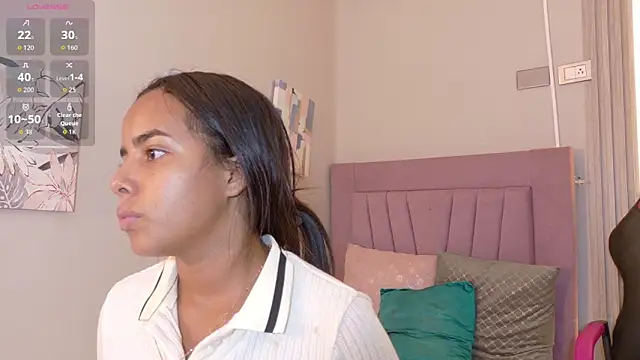 Snapshot of Roxy_Stonee chatting on 19, 2, 2026 Roxy Stonee online show from 19, 2, 2026