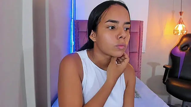 Snapshot of Roxy_Stonee chatting on 27, 2, 2026 Roxy Stonee online show from 27, 2, 2026